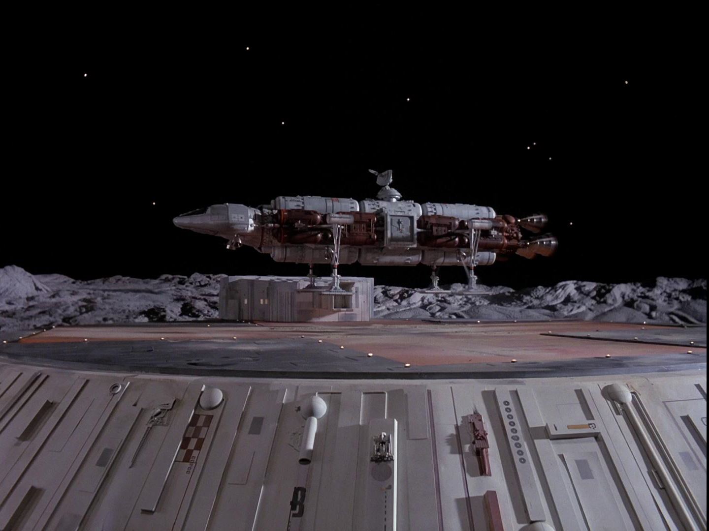 Space 1999 Catacombs The Bringers Of Wonder part 2