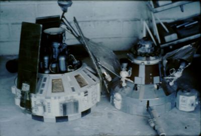 Voyager model shop photo